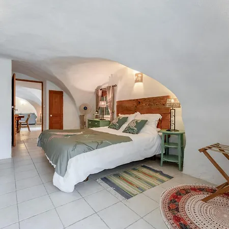La Bergerie, Piscine, Pk, Animaux Lussan (Gard)